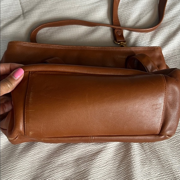 Liz Claiborne Leather Handbag Detachable Crossbody strap - Picture 8 of 9